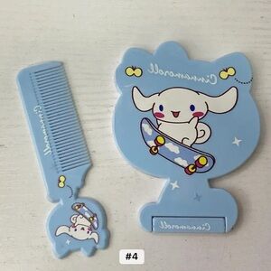 Cartoon Melody Kuromi portable mirror mini comb girl Kuromi beauty comb fold